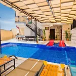 Ordu Village 4 Bedroom