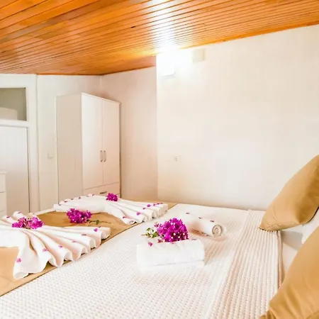 Ordu Village 4 Bedroom 3843 Villa Kalkan
