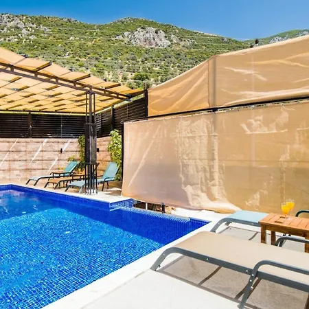Ordu Village 4 Bedroom 3843 *