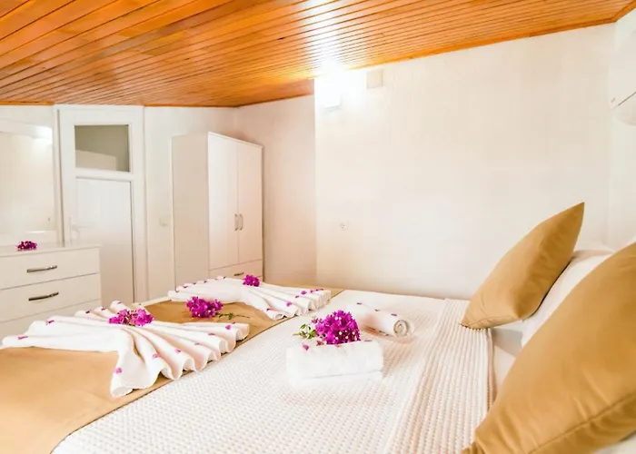 Ordu Village 4 Bedroom Villa Kalkan